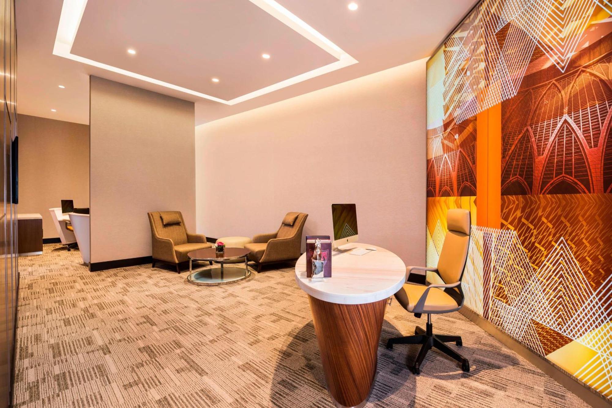 Le Meridien Путраджая Экстерьер фото Business Center
